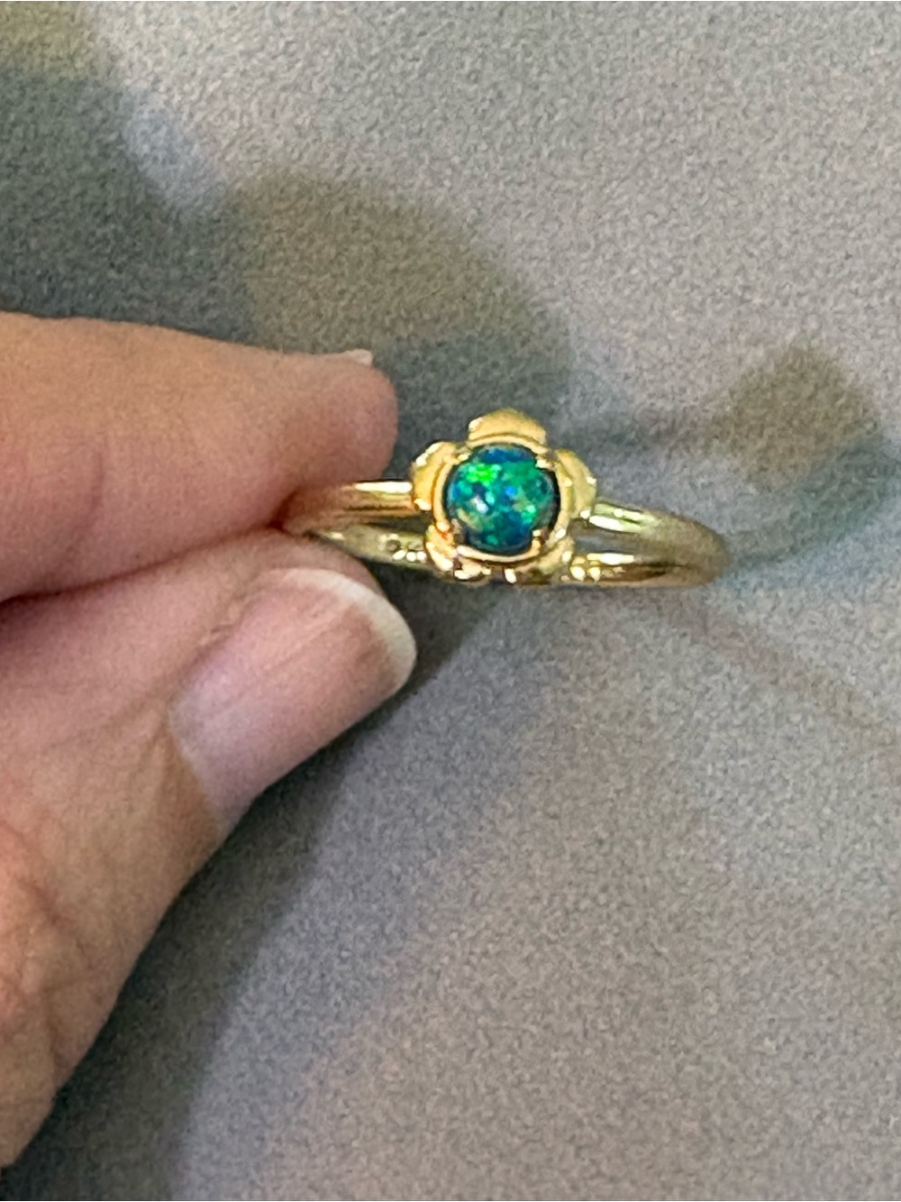 Rare Kendra Scott Gold Floral Ring with Blue-Green Opal size 9
